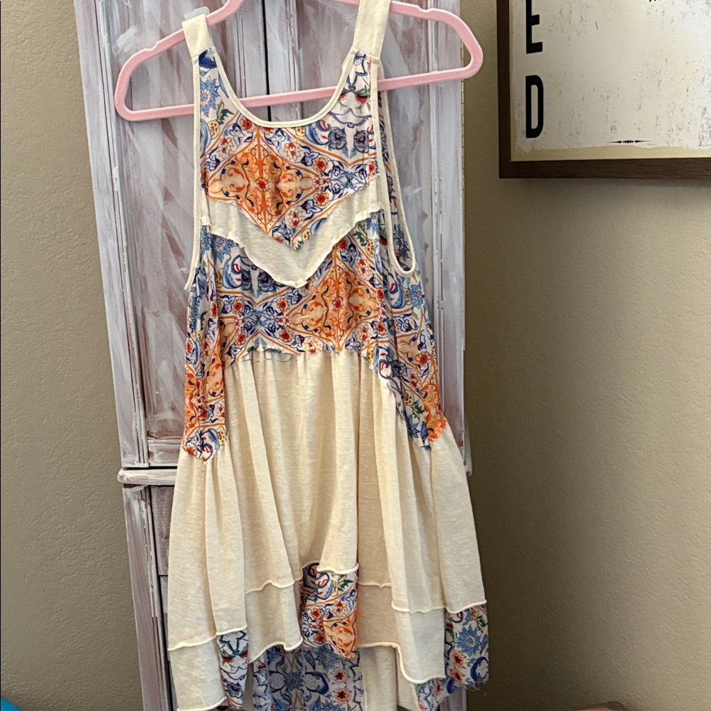 POL Cream and Orange Patterned Tank Top